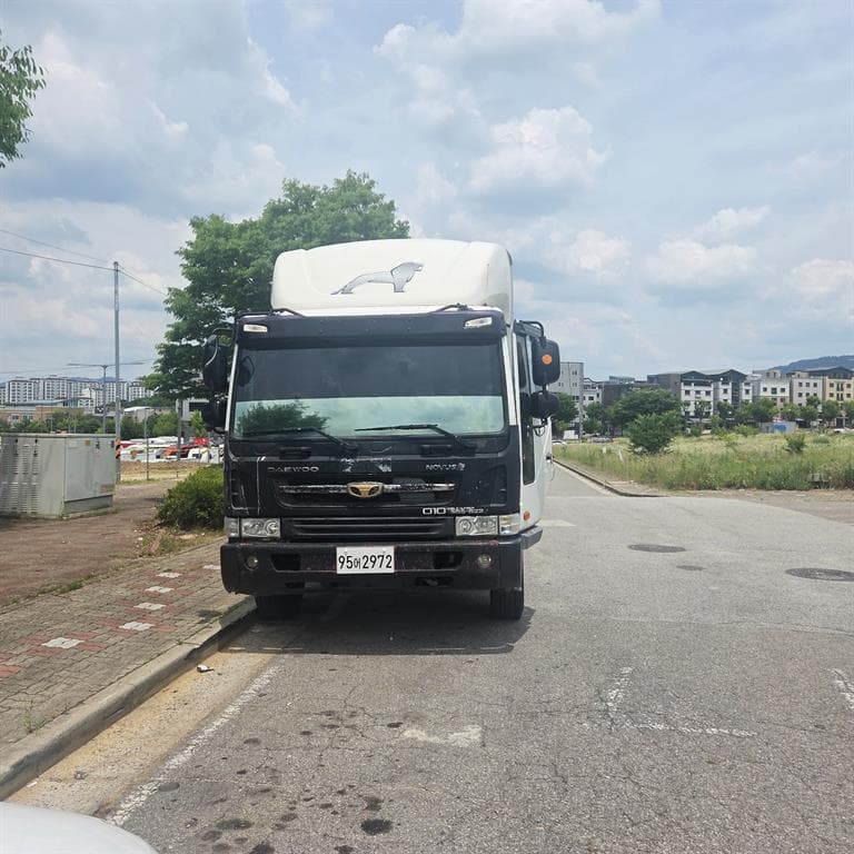 15년형 수동 윙바디 5.5톤 이상 중고화물차