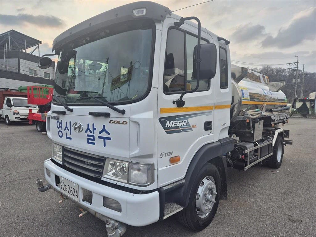 09년형 현대 수동 기타액체운반 살수차 5톤 중고화물차