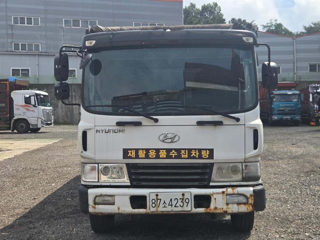 12년형 현대 메가트럭 수동 집게차 5톤 이하 중고화물차