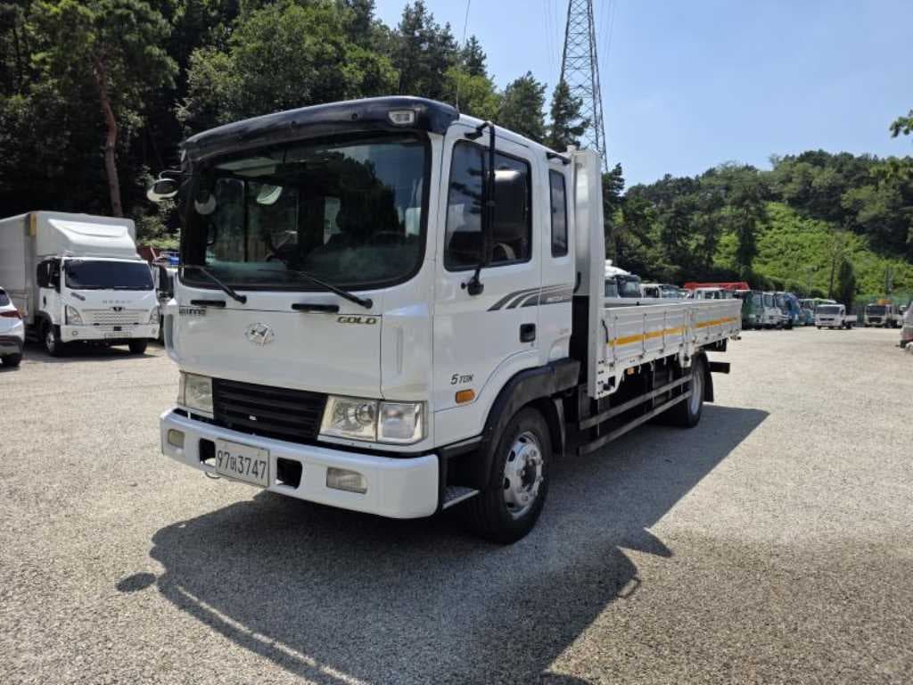 08년형 현대 메가트럭 수동 카고 5톤 중고화물차