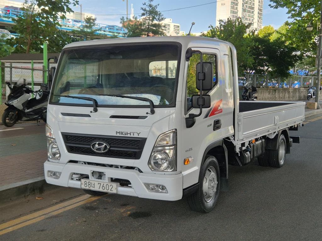17년형 현대 마이티 수동 카고 2.5~3톤 중고화물차