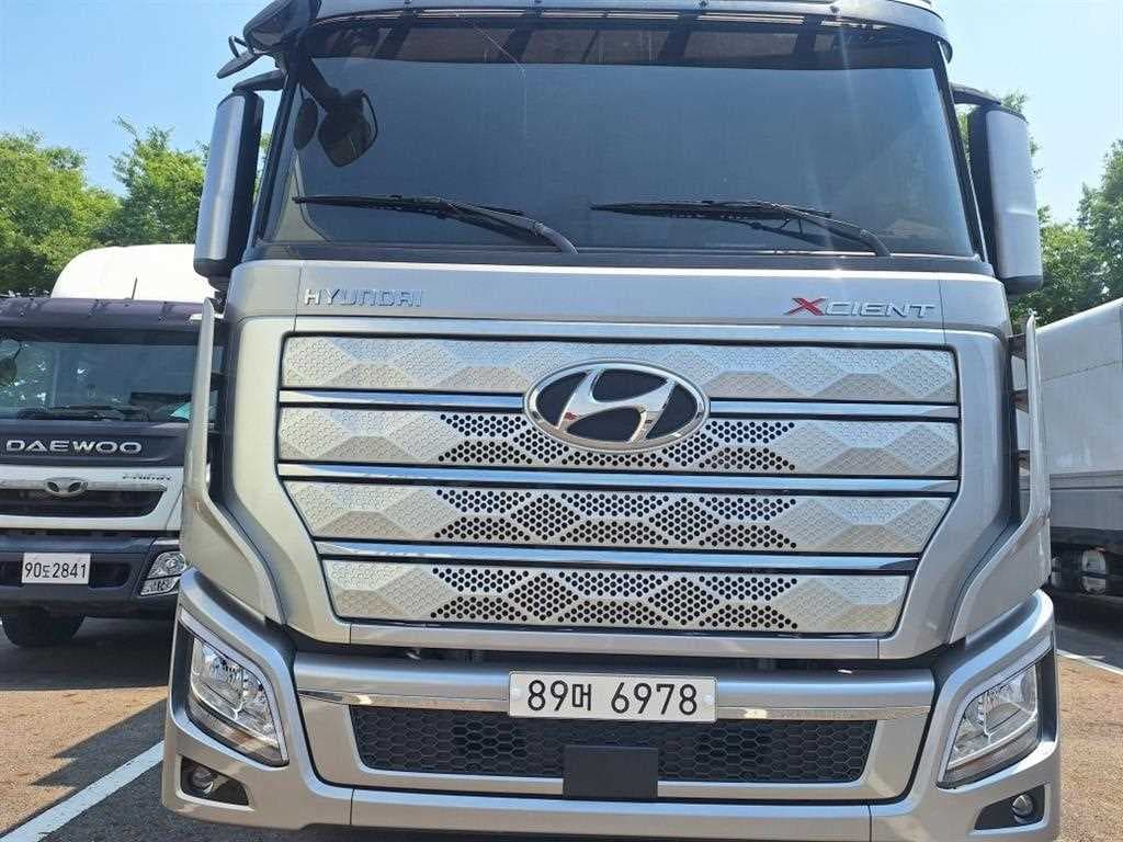 22년형 현대 엑시언트 오토 왕겨및톱밥운송 5톤 이상 중고화물차